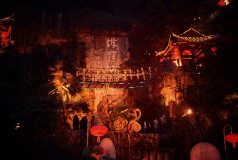 洪崖洞在重庆哪个区？怎么玩旅游攻略详细分享
